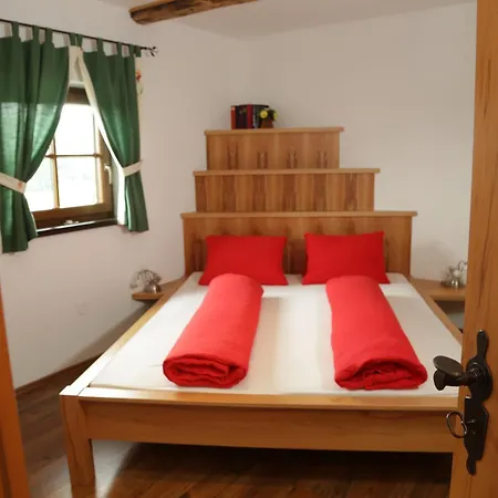 Moarhofer - Romantikhuette Vakantiehuis Huettenberg